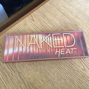 Naked Urban Decay HEAT Palette